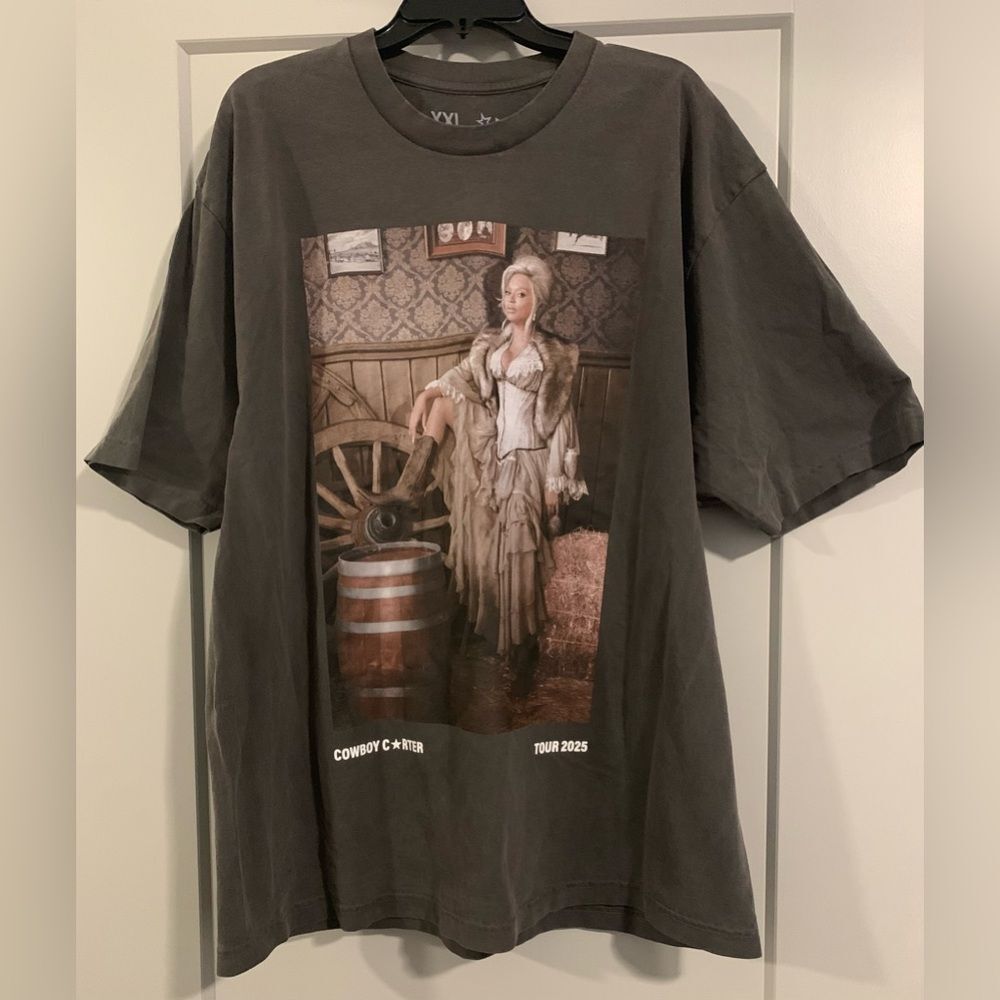 Beyonce Chicago Exclusive Cowboy Carter Tour T-Shirt Grey Size XXL 100% Cotton